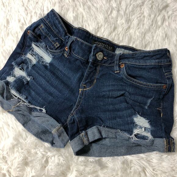 AERO • Blue Jean Distressed Mini Denim Shorts • Sz 0 - Picture 3 of 8